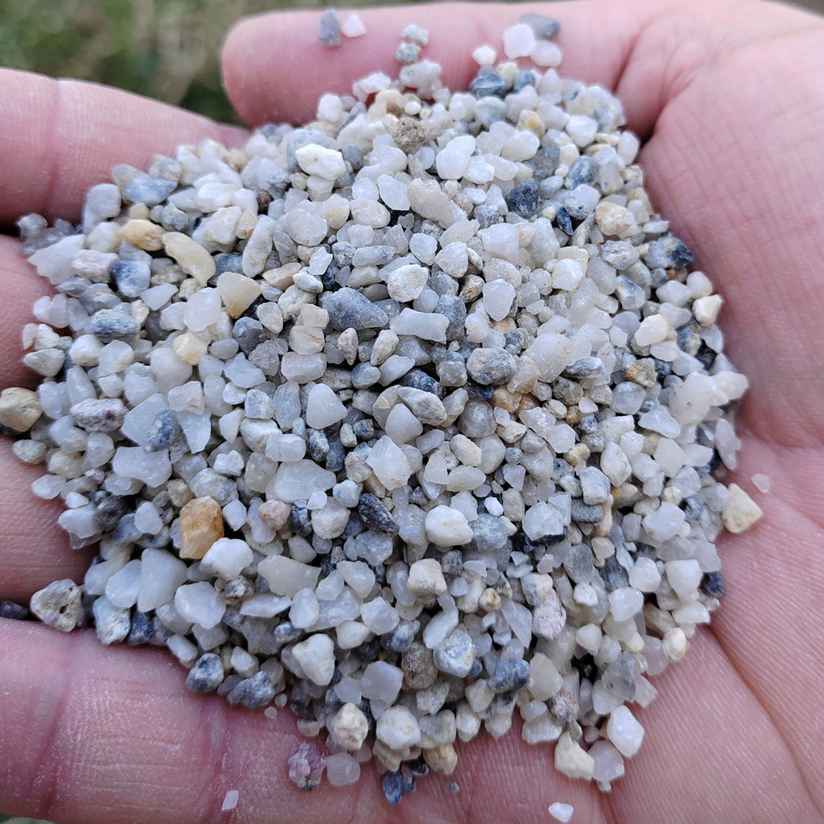 Pesak za peskarenje (od 1.6mm do 3.2mm) - pakovanje od 5kg